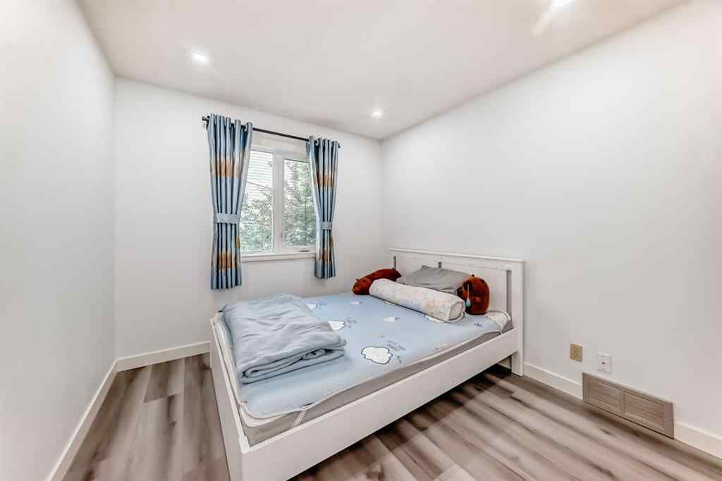 MLS® A2258427 - 1235 Sandpiper Road NW in Sandstone Valley Calgary, Residential