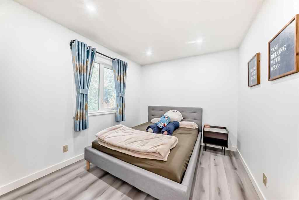 MLS® A2258427 - 1235 Sandpiper Road NW in Sandstone Valley Calgary, Residential