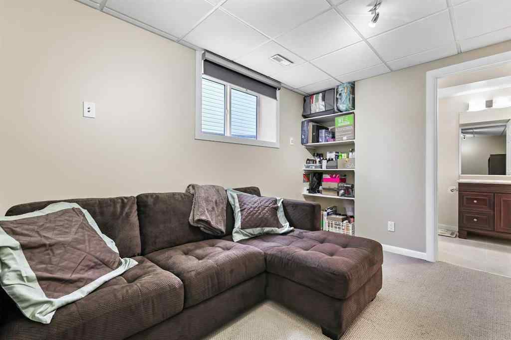 MLS® A2258431 - 181 Everridge Drive SW in Evergreen Calgary, Residential