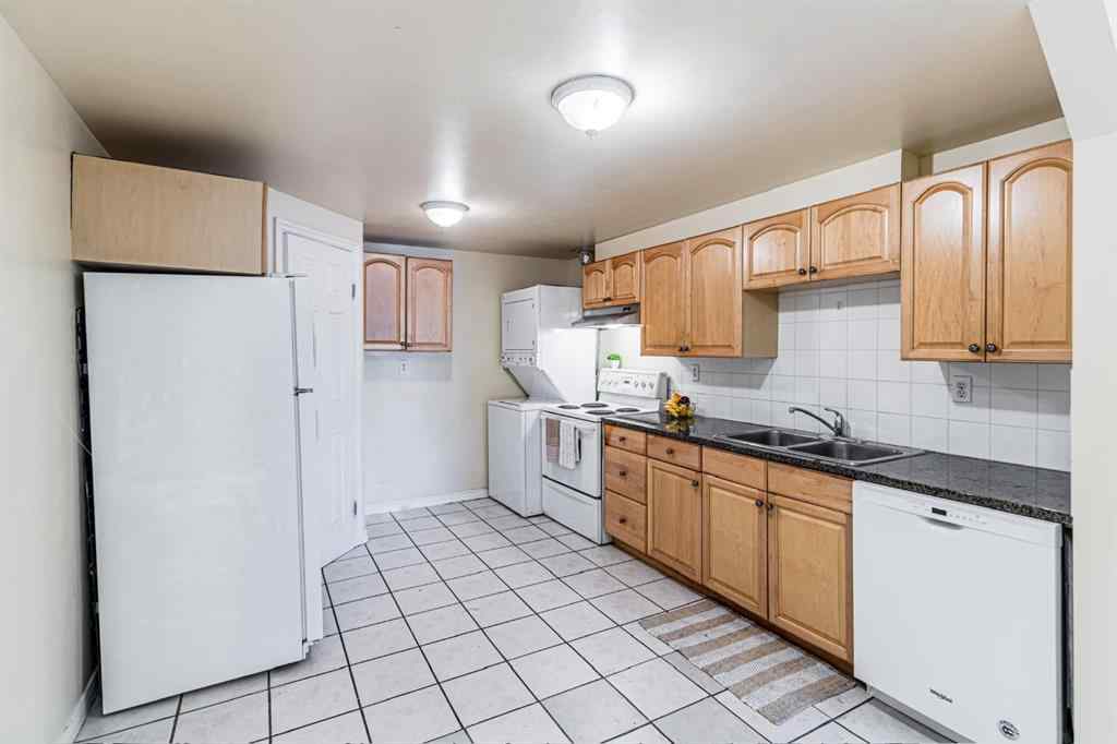 MLS® A2258434 - Unit #1 6827 Centre Street NW in Huntington Hills Calgary, Residential
