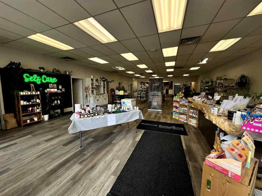 MLS® A2258436 - 5031 50 Street  in Downtown Sylvan Lake, Commercial