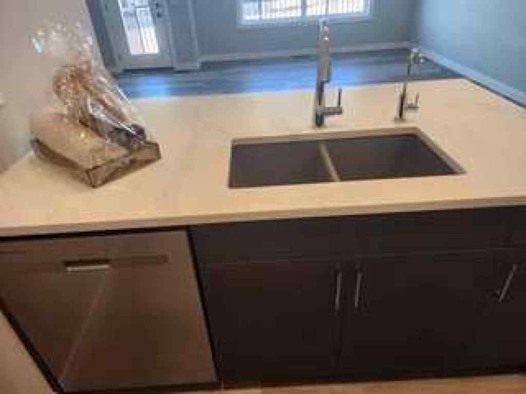MLS® A2258441 - 142 SOVEREIGN Common SW in Shaganappi Calgary, Rental