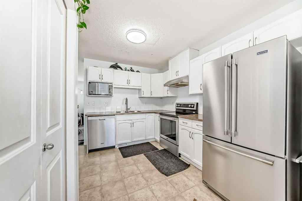 MLS® A2258442 - 115 Saddlebrook Point NE in Saddle Ridge Calgary, Residential