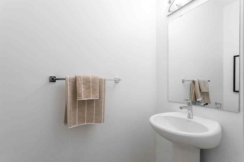 MLS® A2258445 - 513 Belvedere Boulevard SE in Belvedere Calgary, Residential
