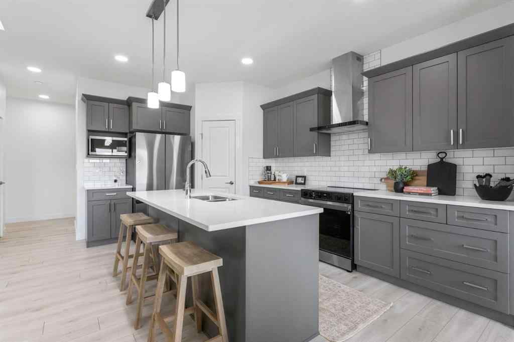 MLS® A2258445 - 513 Belvedere Boulevard SE in Belvedere Calgary, Residential