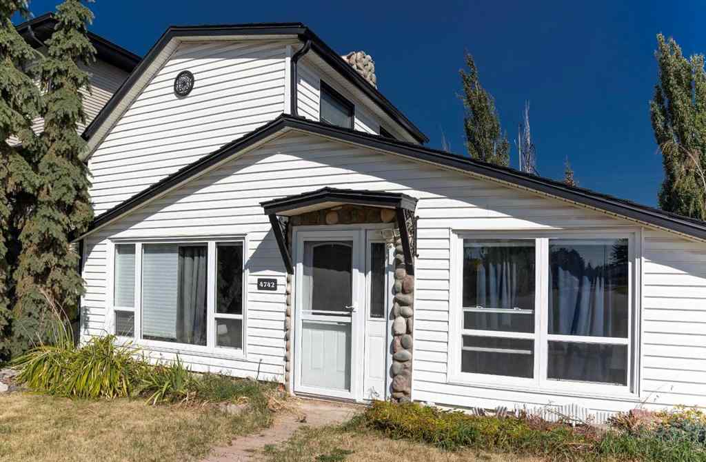 MLS® A2258446 - 4742 48 Avenue  in Downtown Lacombe Lacombe, Residential