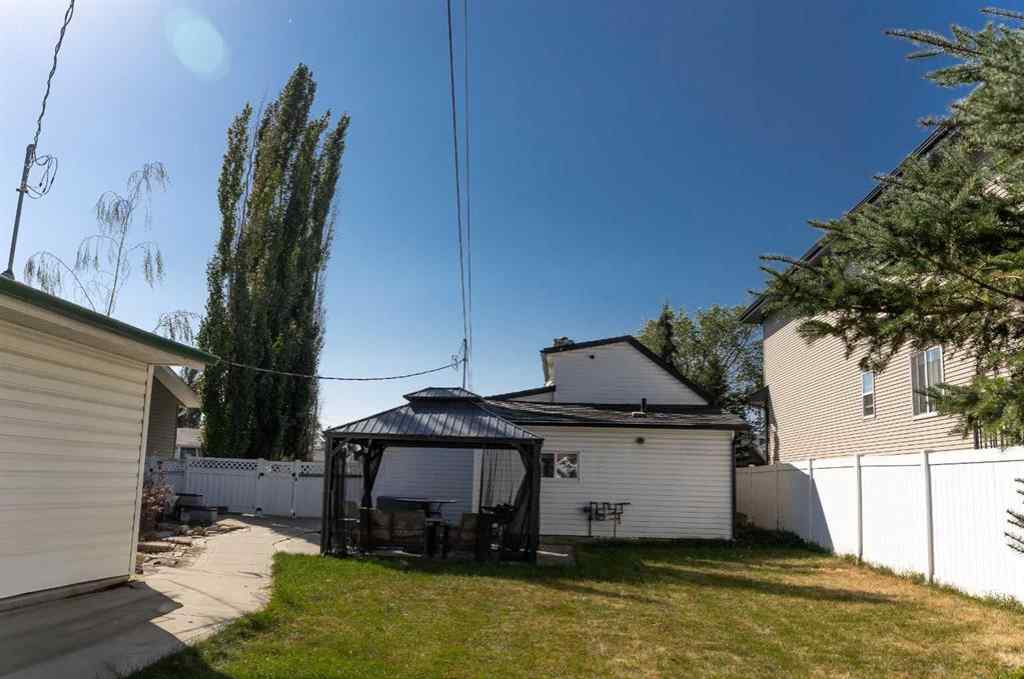 MLS® A2258446 - 4742 48 Avenue  in Downtown Lacombe Lacombe, Residential