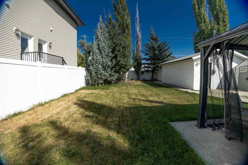 MLS® A2258446 - 4742 48 Avenue  in Downtown Lacombe Lacombe, Residential