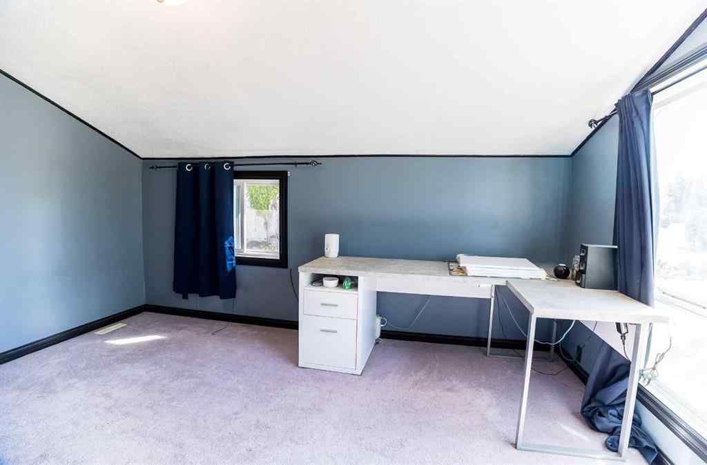 MLS® A2258446 - 4742 48 Avenue  in Downtown Lacombe Lacombe, Residential