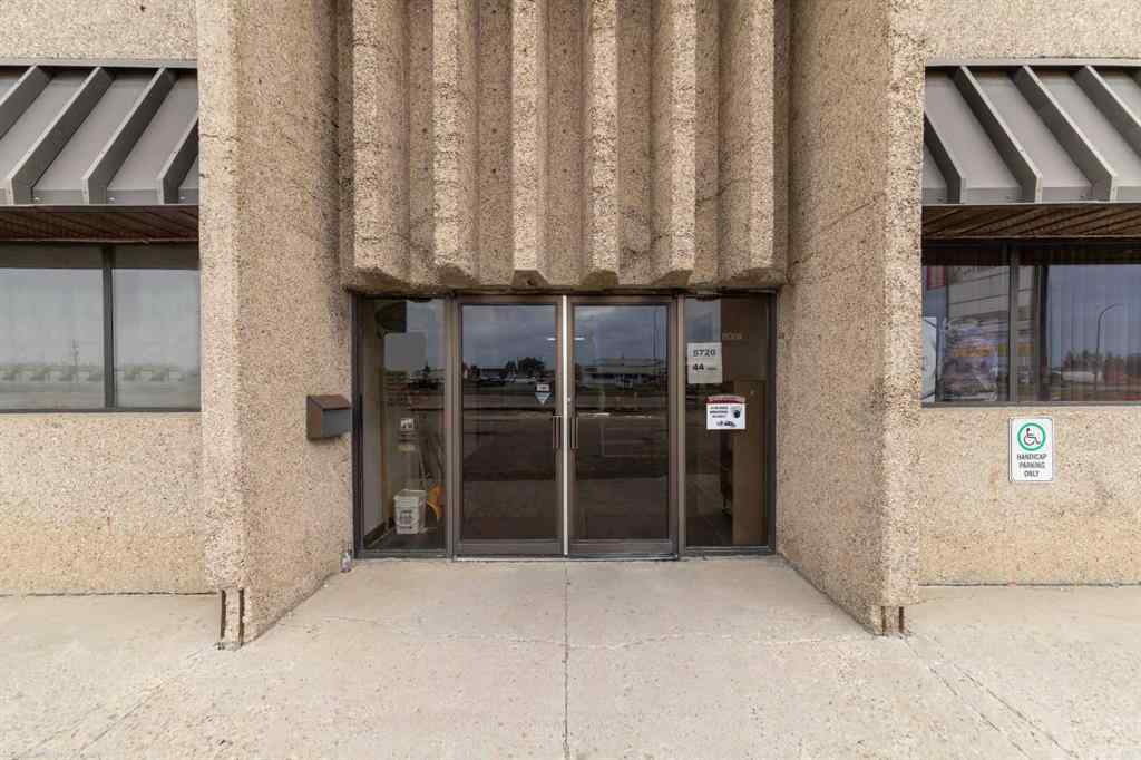 MLS® A2258449 - Unit #Top Floor - NORTH EAST PT 5720 44 Street  in West Lloydminster Lloydminster, Commercial