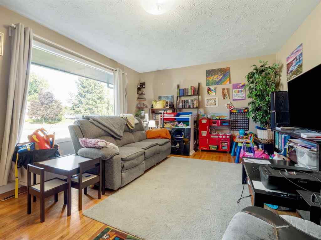 MLS® A2258459 - 1131 28A Street S in Lakeview Lethbridge, Residential