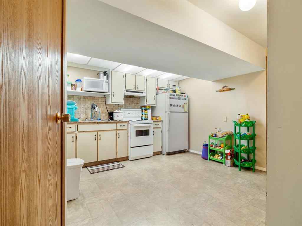 MLS® A2258459 - 1131 28A Street S in Lakeview Lethbridge, Residential