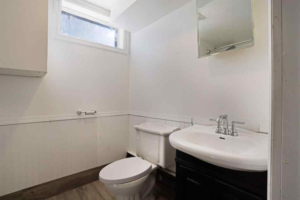 MLS® A2258460 - 535 2A Avenue W in West End Brooks, Residential