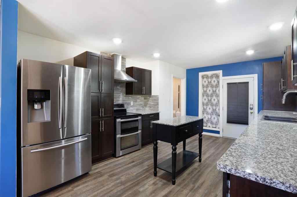 MLS® A2258460 - 535 2A Avenue W in West End Brooks, Residential
