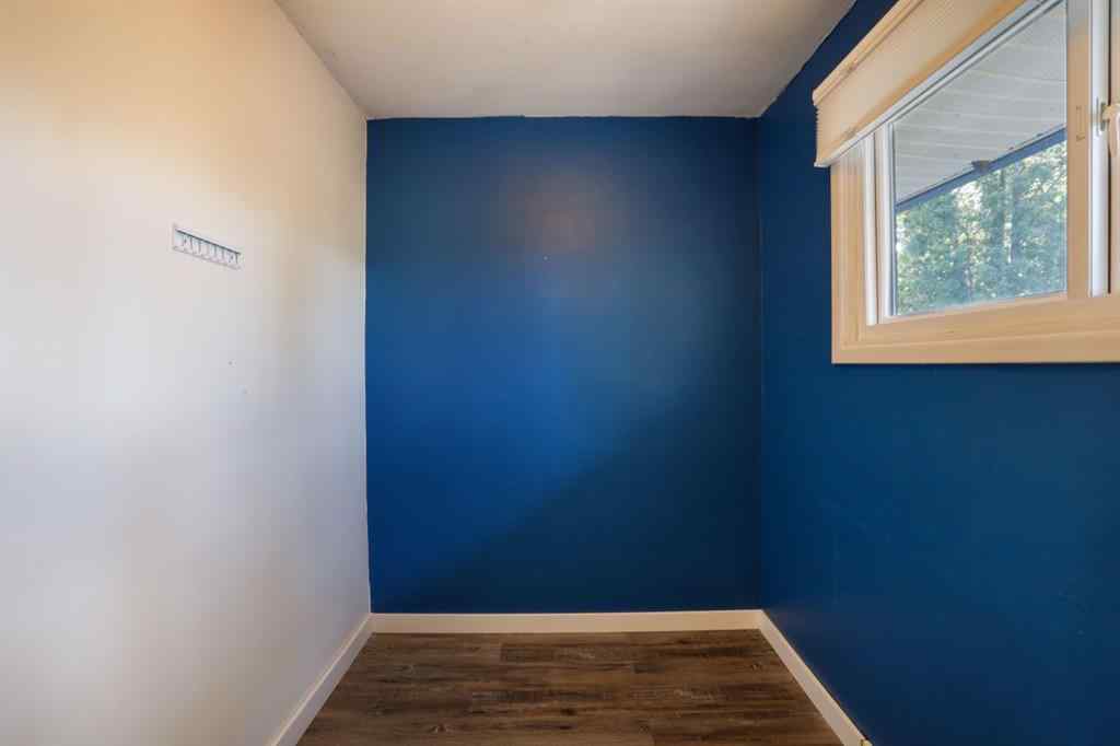 MLS® A2258460 - 535 2A Avenue W in West End Brooks, Residential