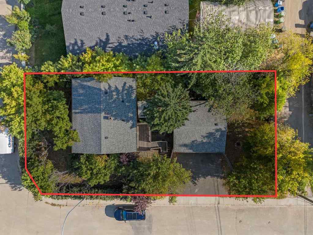 MLS® A2258465 - 8039 36 Avenue NW in Bowness Calgary, Residential