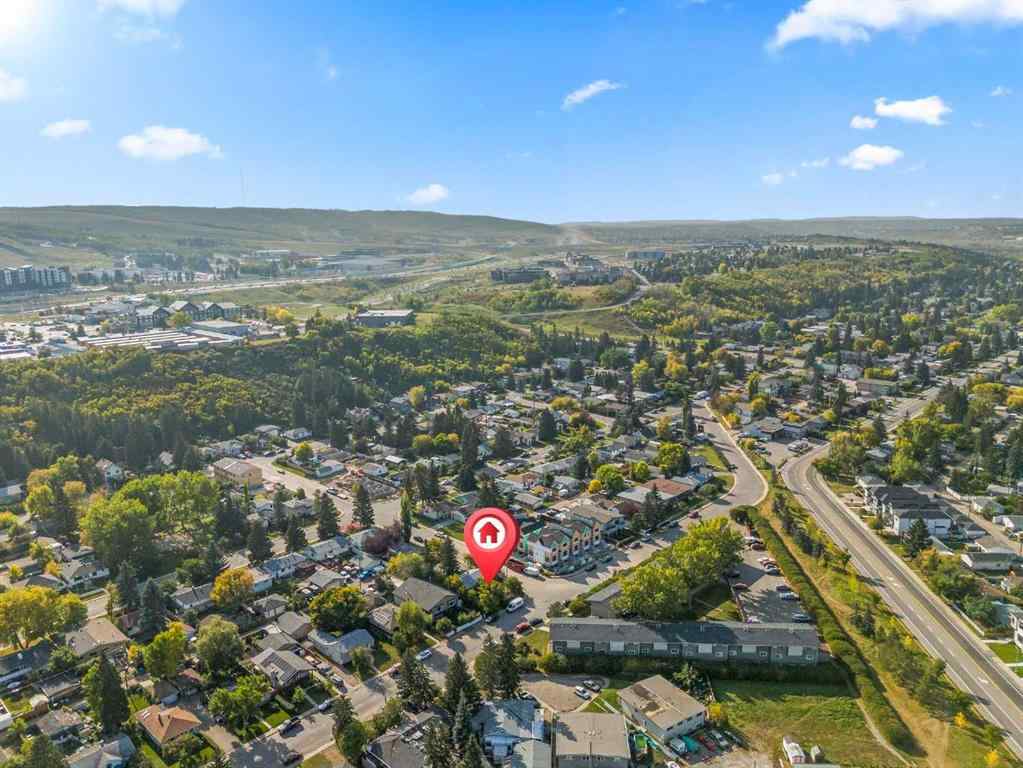 MLS® A2258465 - 8039 36 Avenue NW in Bowness Calgary, Residential