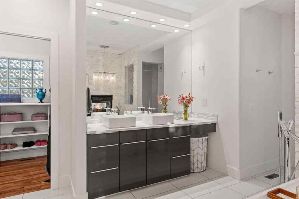MLS® A2258471 - 171 Slopeview Drive SW in Springbank Hill Calgary, Residential