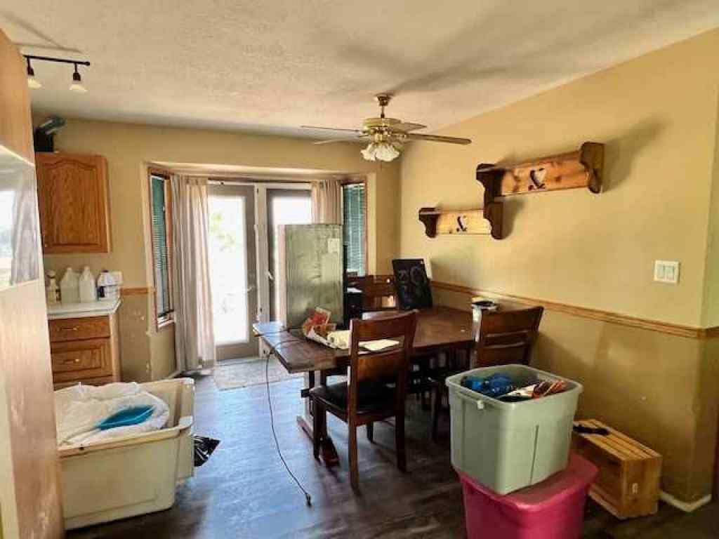 MLS® A2258477 - 6 1 Avenue  in Round Hill Round Hill, Residential