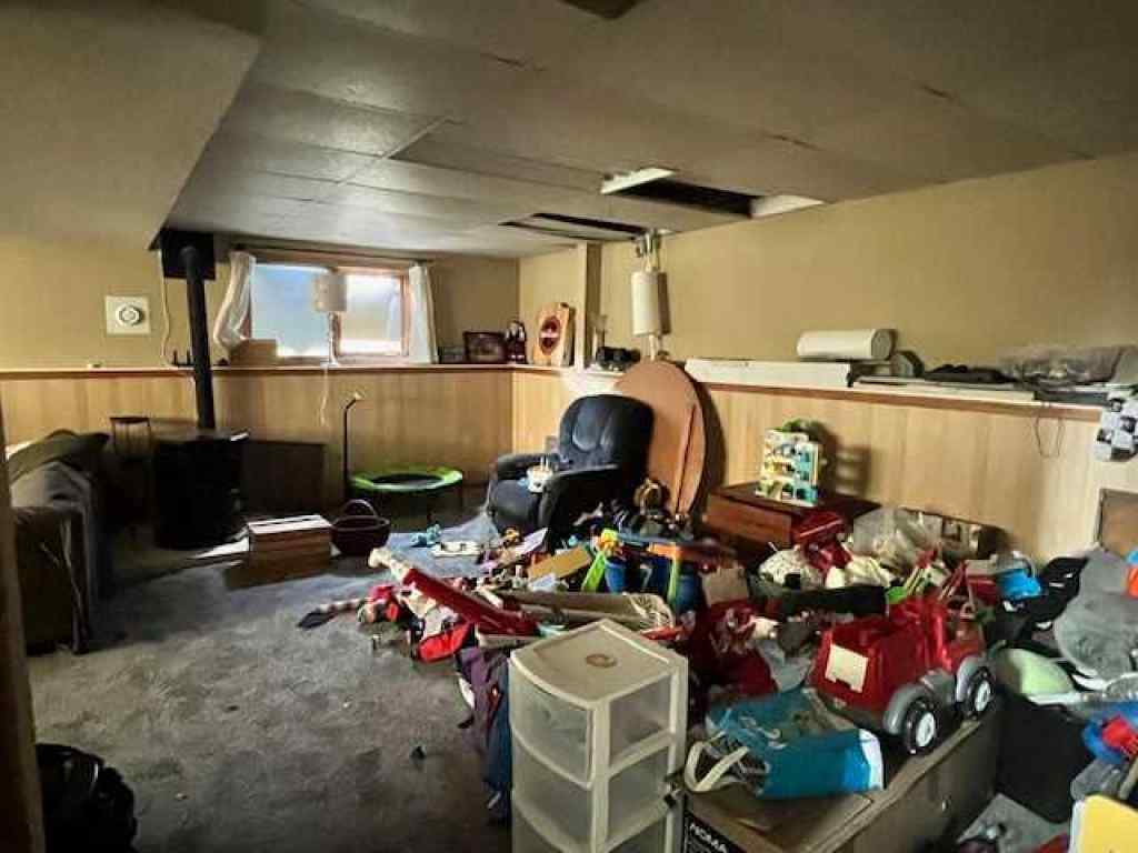 MLS® A2258477 - 6 1 Avenue  in Round Hill Round Hill, Residential