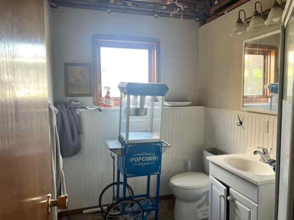 MLS® A2258477 - 6 1 Avenue  in Round Hill Round Hill, Residential