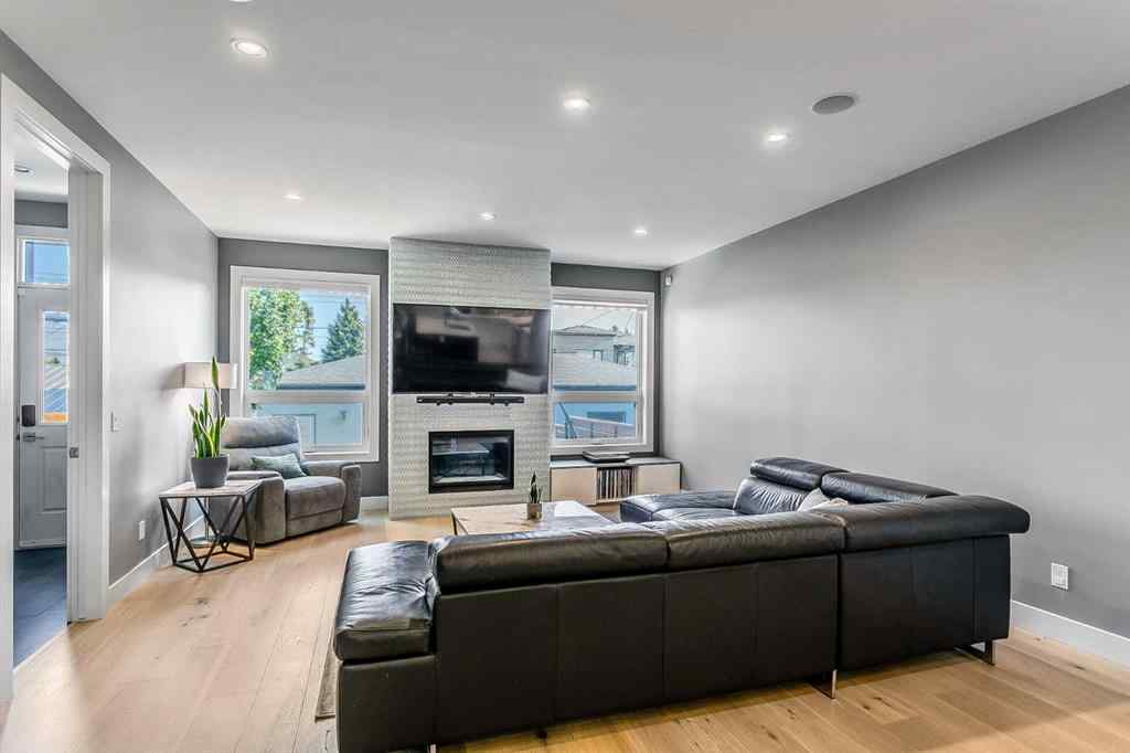 MLS® A2258481 - 906 43 Street SW in Rosscarrock Calgary, Residential