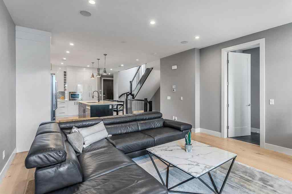 MLS® A2258481 - 906 43 Street SW in Rosscarrock Calgary, Residential