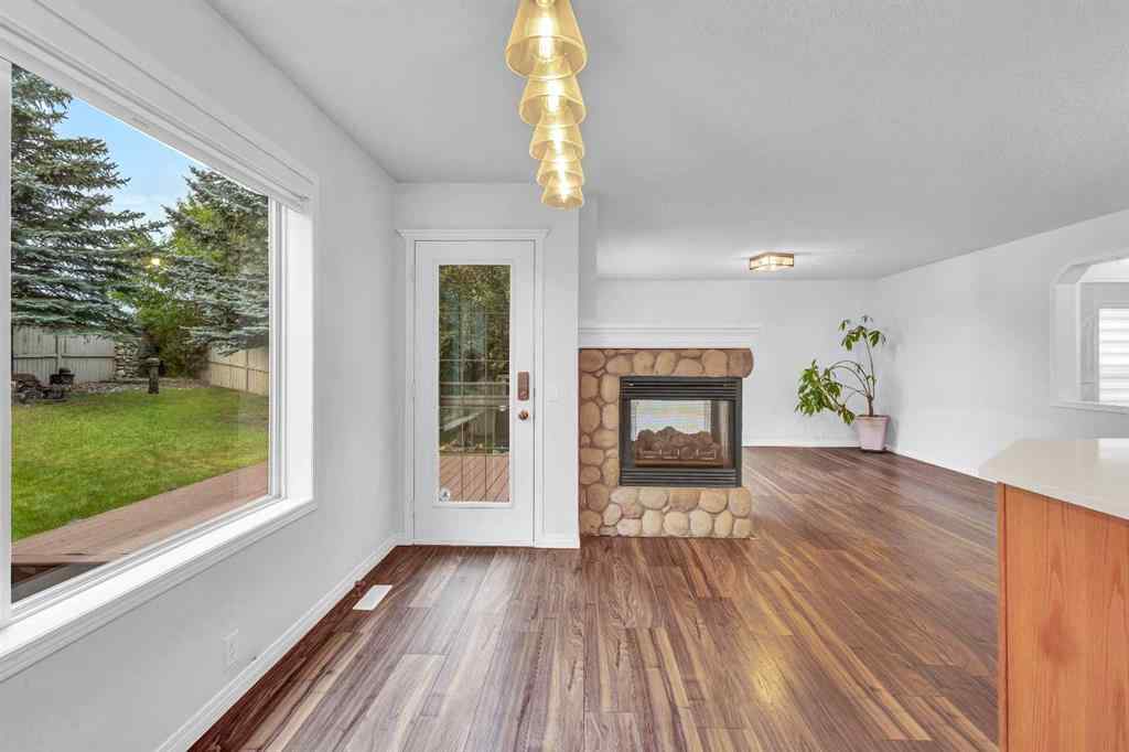 MLS® A2258488 - 331 Springbank Place SW in Springbank Hill Calgary, Residential