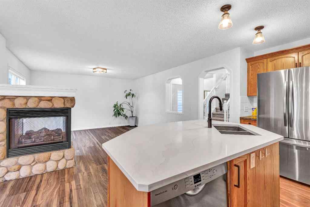 MLS® A2258488 - 331 Springbank Place SW in Springbank Hill Calgary, Residential