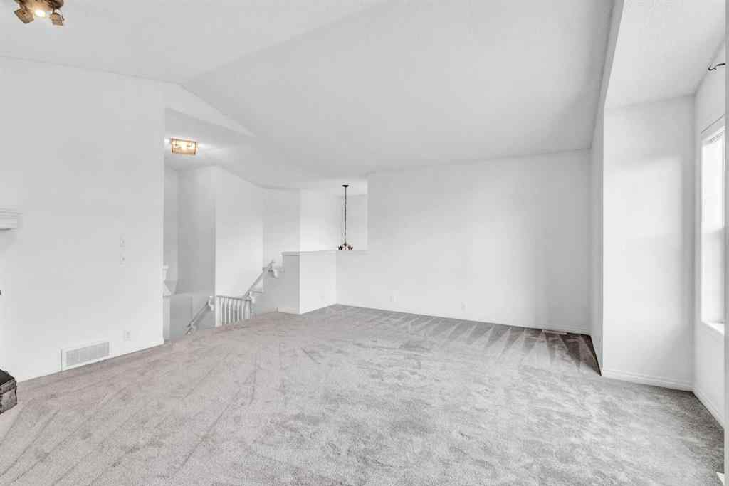 MLS® A2258488 - 331 Springbank Place SW in Springbank Hill Calgary, Residential