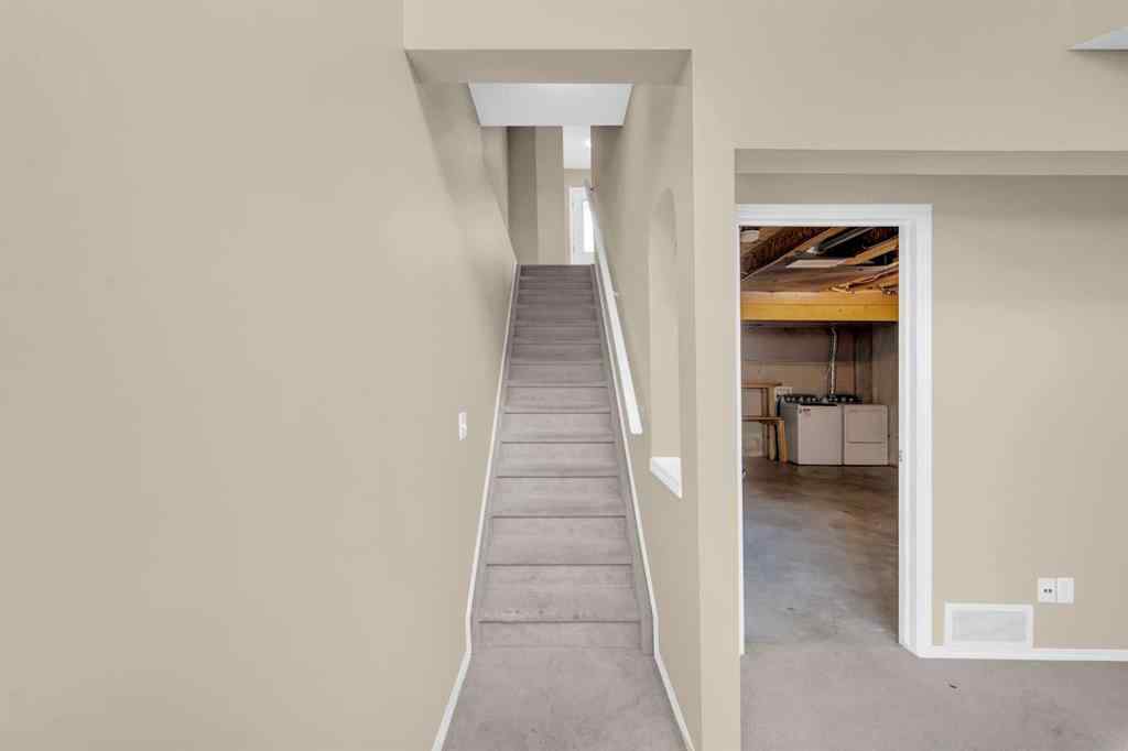 MLS® A2258489 - 5 Saddlebrook Common NE in Saddle Ridge Calgary, Residential