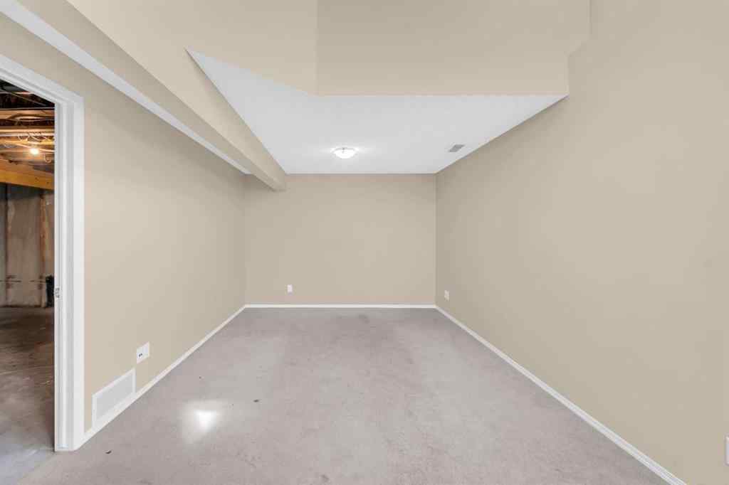 MLS® A2258489 - 5 Saddlebrook Common NE in Saddle Ridge Calgary, Residential