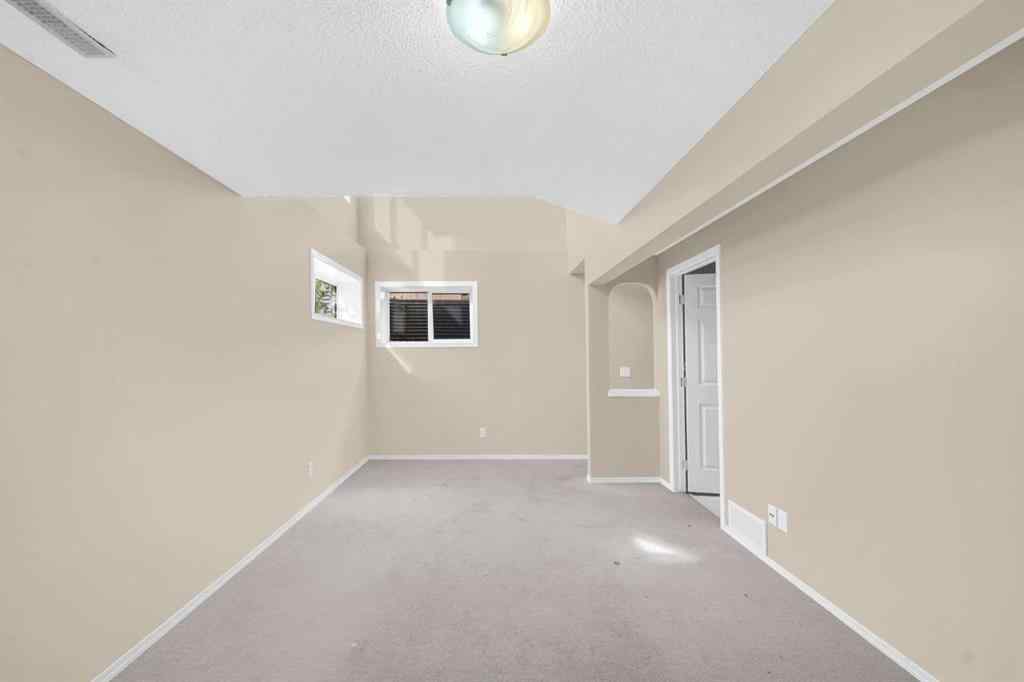 MLS® A2258489 - 5 Saddlebrook Common NE in Saddle Ridge Calgary, Residential