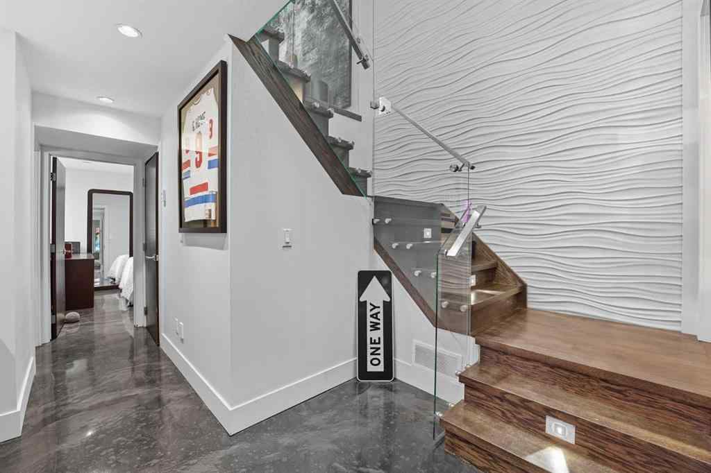 MLS® A2258491 - 1811 30 Avenue SW in South Calgary Calgary, Residential