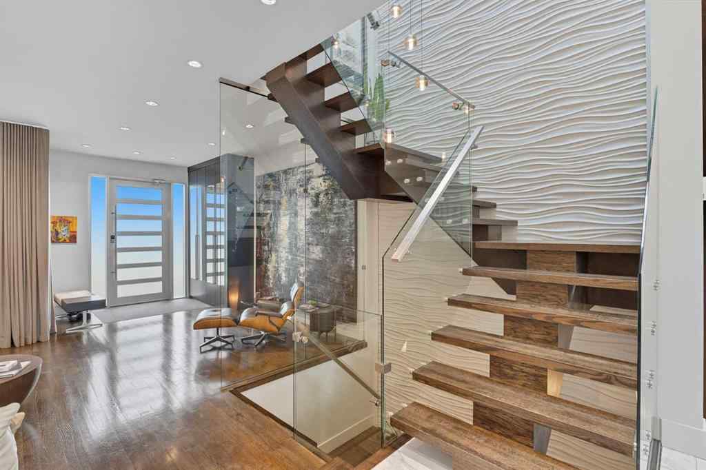 MLS® A2258491 - 1811 30 Avenue SW in South Calgary Calgary, Residential