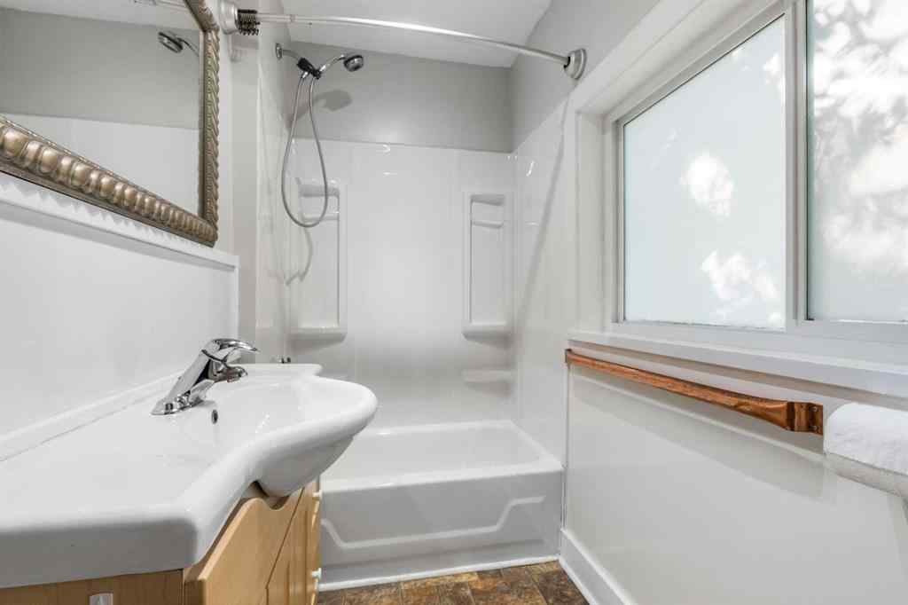 MLS® A2258492 - 4801 50 Avenue  in NONE Mayerthorpe, Residential