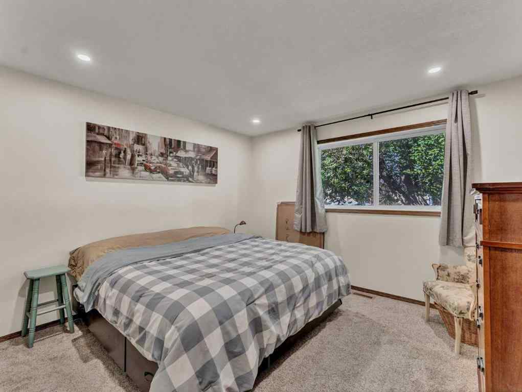 MLS® A2258495 - 112 Lake Newell Crescent E in Lakewood Brooks, Residential