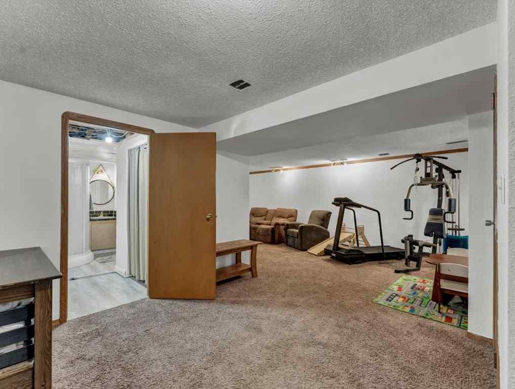 MLS® A2258495 - 112 Lake Newell Crescent E in Lakewood Brooks, Residential