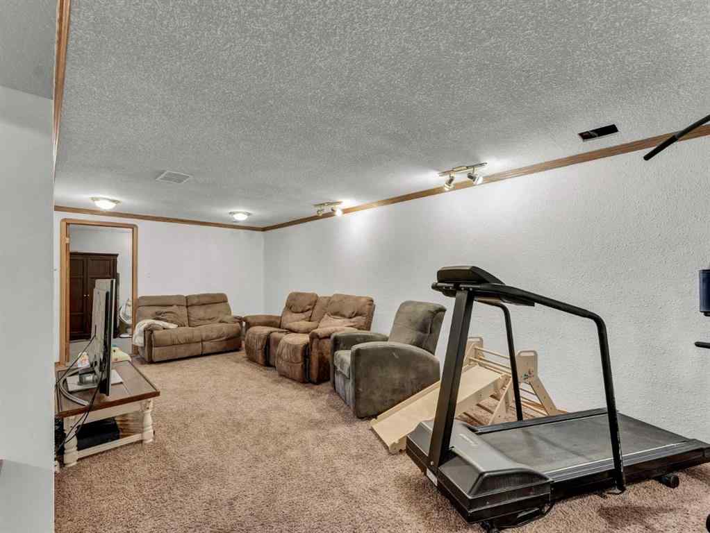 MLS® A2258495 - 112 Lake Newell Crescent E in Lakewood Brooks, Residential