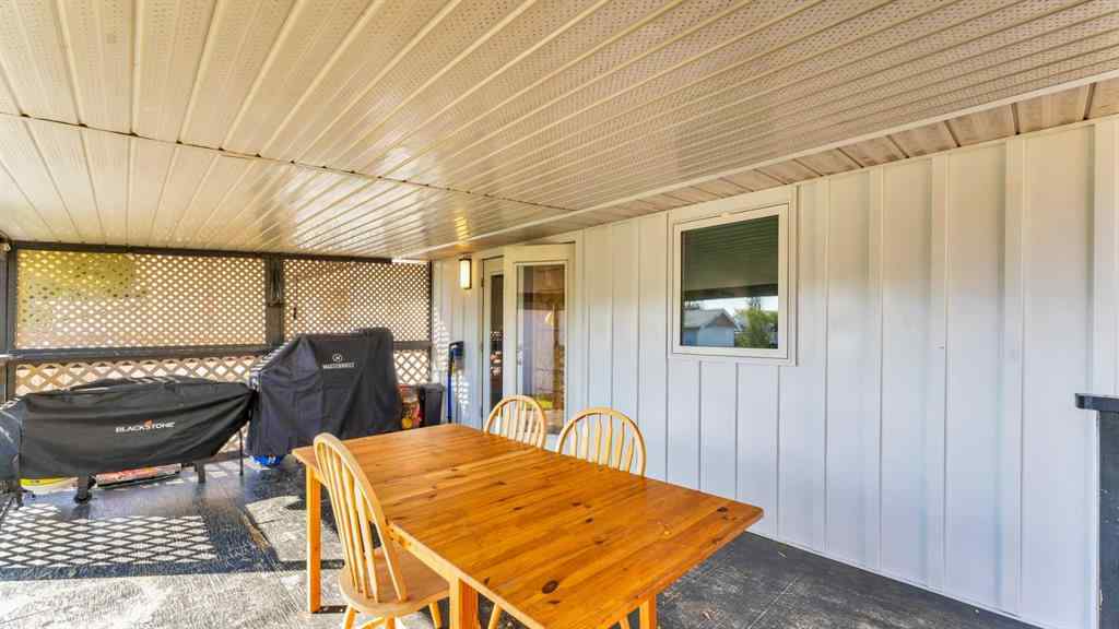 MLS® A2258495 - 112 Lake Newell Crescent E in Lakewood Brooks, Residential