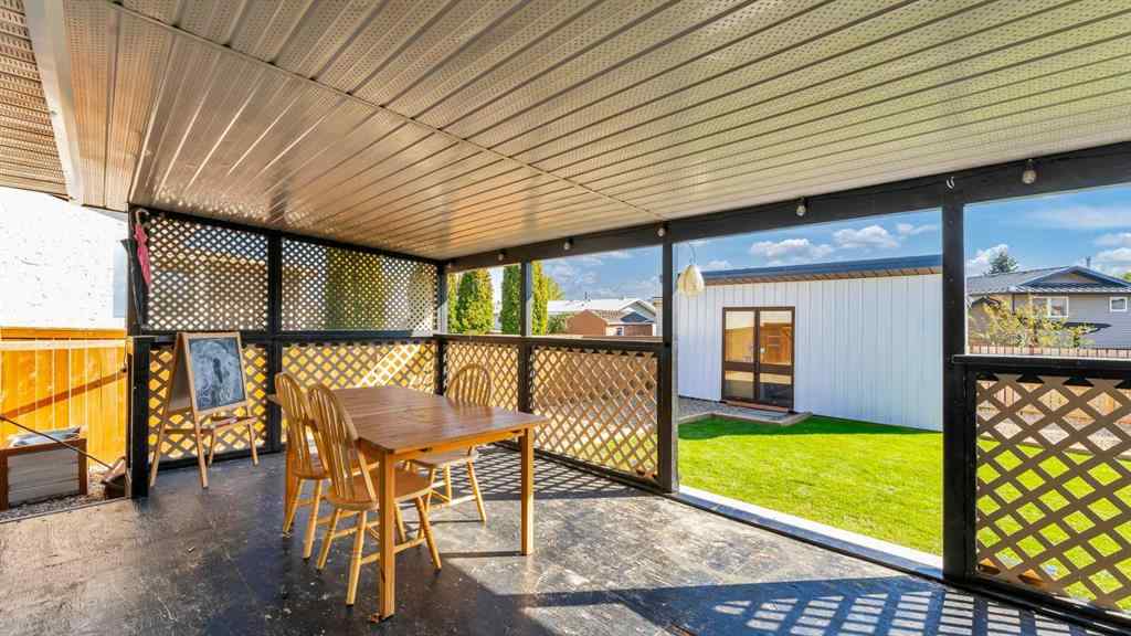 MLS® A2258495 - 112 Lake Newell Crescent E in Lakewood Brooks, Residential