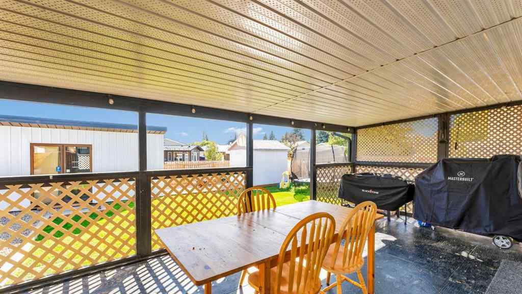 MLS® A2258495 - 112 Lake Newell Crescent E in Lakewood Brooks, Residential