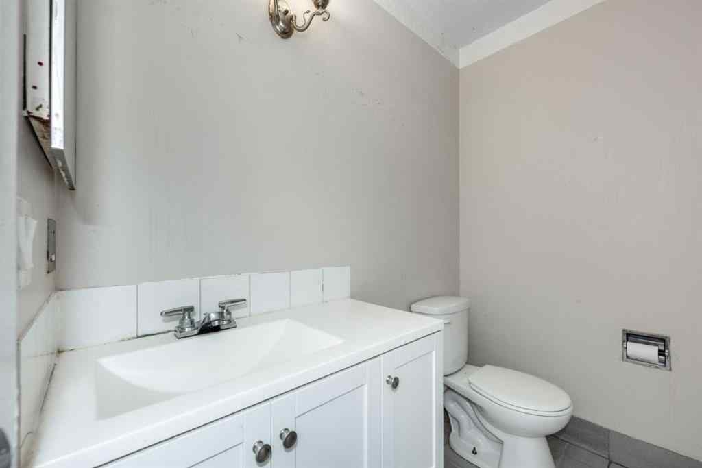 MLS® A2258496 - 4932 Whitehorn Drive NE in Whitehorn Calgary, Residential