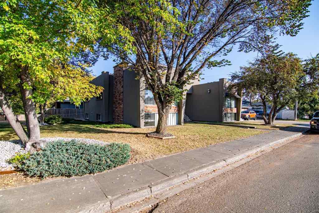 MLS® A2258503 - Unit #C 3737 50 Street  in Eastview Red Deer, Residential