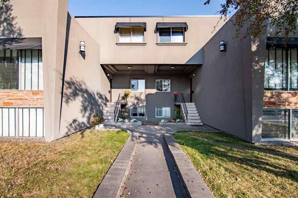 MLS® A2258503 - Unit #C 3737 50 Street  in Eastview Red Deer, Residential