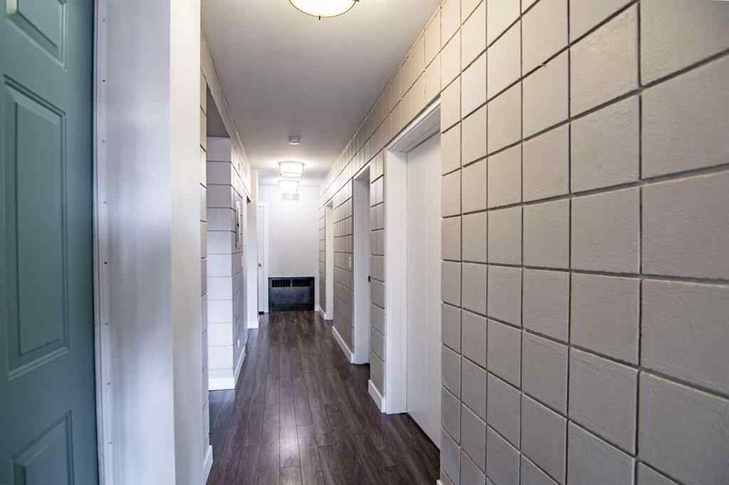 MLS® A2258503 - Unit #C 3737 50 Street  in Eastview Red Deer, Residential