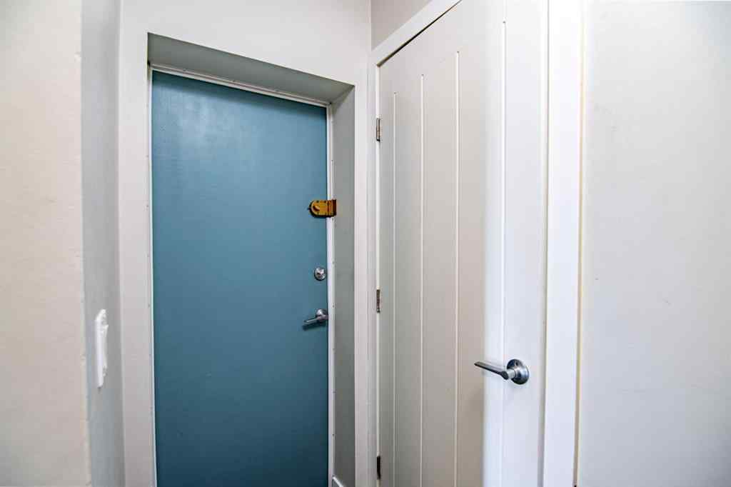 MLS® A2258503 - Unit #C 3737 50 Street  in Eastview Red Deer, Residential
