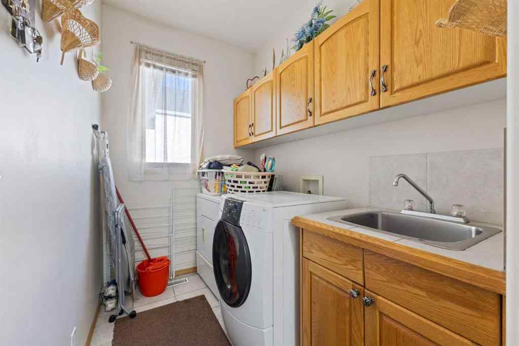 MLS® A2258506 - 16 Arbour Estates View NW in Arbour Lake Calgary, Residential