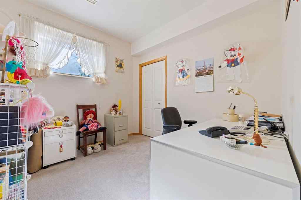 MLS® A2258506 - 16 Arbour Estates View NW in Arbour Lake Calgary, Residential