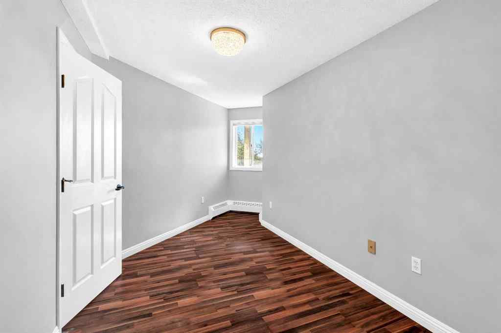 MLS® A2258508 - Unit #309 10 Dover Point SE in Dover Calgary, Residential